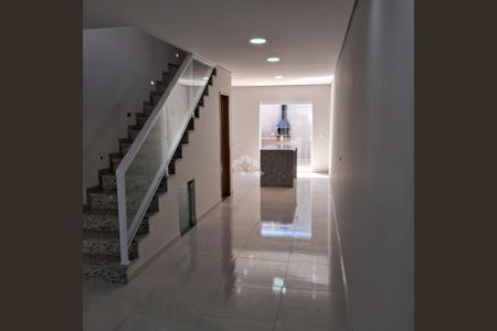 Casa à venda com 3 quartos, 106m² em Vila Santa Isabel, São Paulo