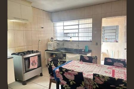 Casa à venda com 3 quartos, 113m² em Itaquera, São Paulo