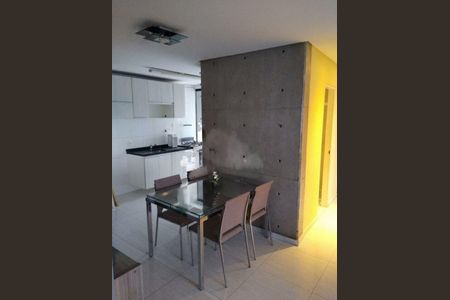 Apartamento à venda com 2 quartos, 70m² em Vila Regente Feijó, São Paulo