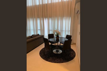 Apartamento à venda com 90m², 1 quarto e 3 vagas