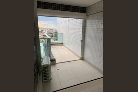 Apartamento à venda com 90m², 1 quarto e 3 vagas