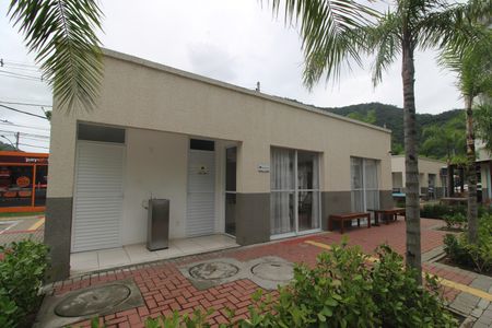 Apartamento à venda com 45m², 2 quartos e sem vagaÁrea comum - Salão de festas
