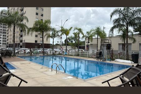 Apartamento à venda com 45m², 2 quartos e sem vagaÁrea comum - Piscina