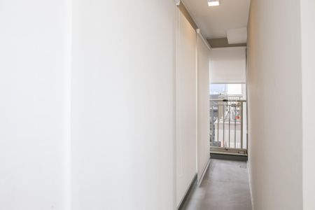 Studio para alugar com 34m², 1 quarto e sem vaga Studio para alugar com 34m², 1 quarto e sem vagaSacada