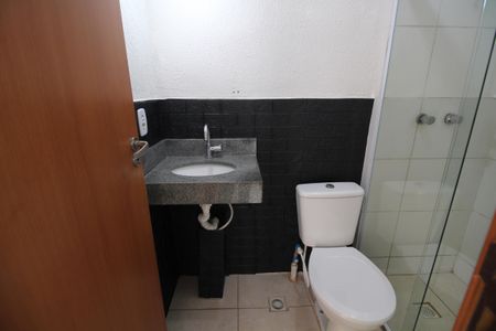 Apartamento à venda com 65m², 2 quartos e 1 vagaBanheiro Social