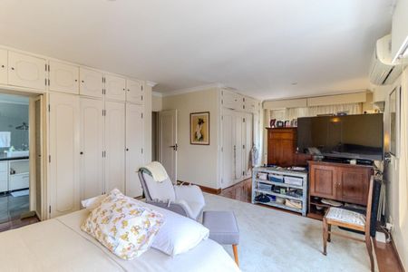 Apartamento à venda com 337m², 4 quartos e 3 vagas