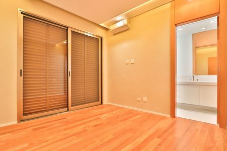 Casa à venda com 4 quartos, 572m² em Centro Comercial Jubran, Barueri