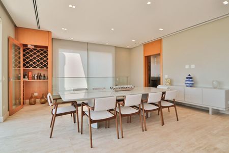 Casa à venda com 4 quartos, 572m² em Centro Comercial Jubran, Barueri