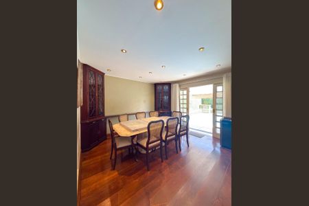 Casa de condomínio à venda com 270m², 4 quartos e 4 vagasFoto 13