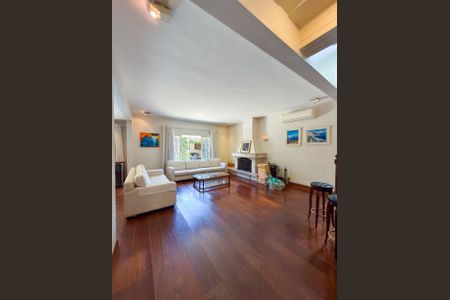 Casa de condomínio à venda com 270m², 4 quartos e 4 vagasFoto 09