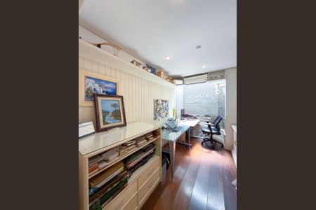 Casa de condomínio à venda com 270m², 4 quartos e 4 vagasFoto 06