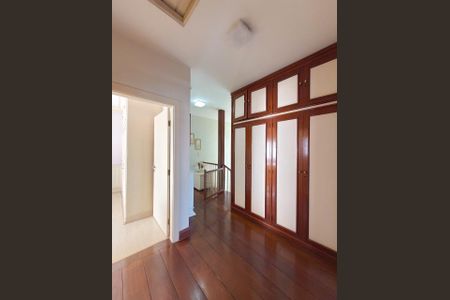 Casa de condomínio à venda com 270m², 4 quartos e 4 vagasFoto 24