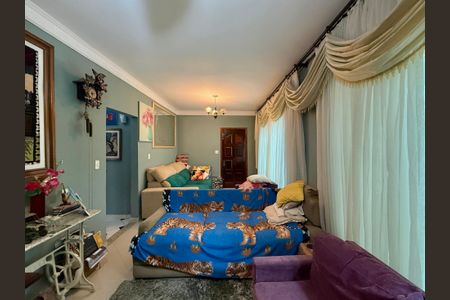 Casa à venda com 304m², 2 quartos e 4 vagasSala