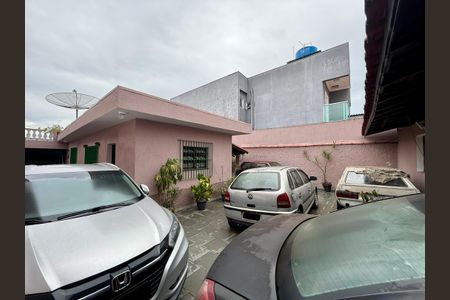 Casa à venda com 304m², 2 quartos e 4 vagasQuintal 