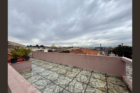 Casa à venda com 304m², 2 quartos e 4 vagasVaranda