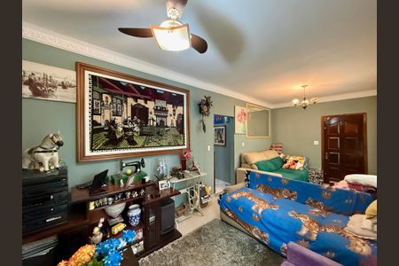 Casa à venda com 304m², 2 quartos e 4 vagasSala