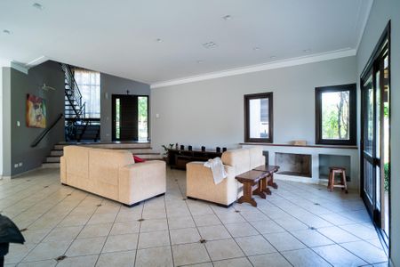 Sala de casa para alugar com 4 quartos, 450m² em Caguassu, Sorocaba