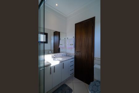 Casa para alugar com 450m², 4 quartos e 3 vagasBanheiro da Suíte 2