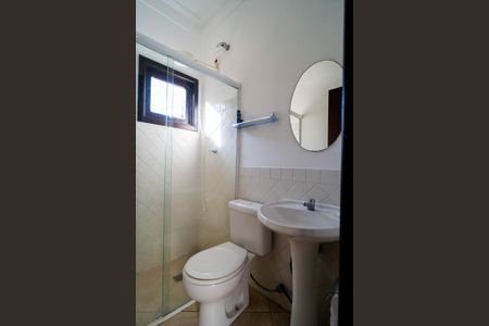 Casa para alugar com 450m², 4 quartos e 3 vagasBanheiro de serviço
