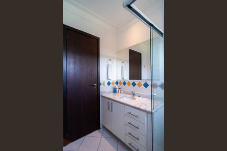 Casa para alugar com 450m², 4 quartos e 3 vagasBanheiro