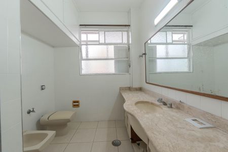Apartamento para alugar com 240m², 4 quartos e 2 vagasBanheiro
