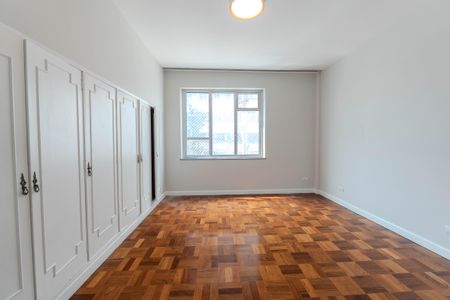 Apartamento para alugar com 240m², 4 quartos e 2 vagas Apartamento para alugar com 240m², 4 quartos e 2 vagasSuíte 1