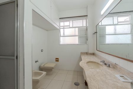 Apartamento para alugar com 240m², 4 quartos e 2 vagasBanheiro