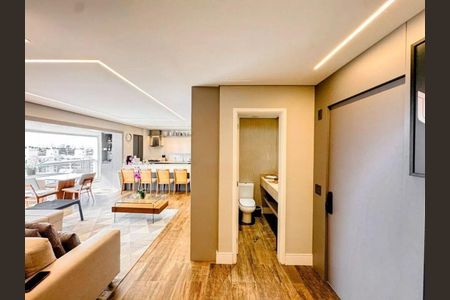 Apartamento à venda com 119m², 3 quartos e 3 vagasFoto 02