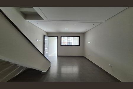 Casa à venda com 200m², 3 quartos e 2 vagas Casa à venda com 200m², 3 quartos e 2 vagasSala