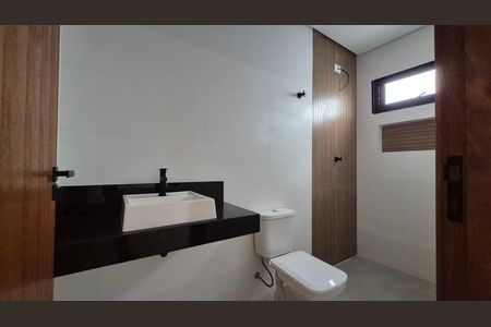 Casa à venda com 200m², 3 quartos e 2 vagas Casa à venda com 200m², 3 quartos e 2 vagasBanheiro da suíte