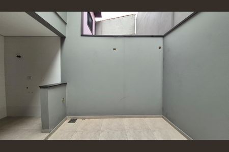 Casa à venda com 200m², 3 quartos e 2 vagas Casa à venda com 200m², 3 quartos e 2 vagasArea externa