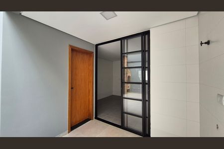 Casa à venda com 200m², 3 quartos e 2 vagas Casa à venda com 200m², 3 quartos e 2 vagasArea de serviço