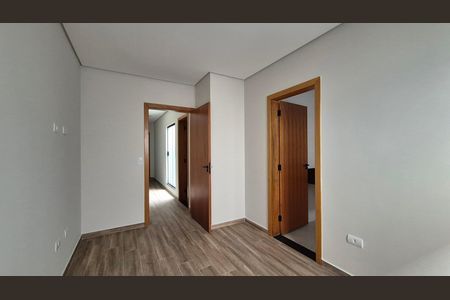Casa à venda com 200m², 3 quartos e 2 vagas Casa à venda com 200m², 3 quartos e 2 vagasSuíte
