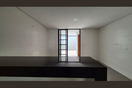 Casa à venda com 200m², 3 quartos e 2 vagas Casa à venda com 200m², 3 quartos e 2 vagasCozinha