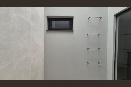 Casa à venda com 200m², 3 quartos e 2 vagas Casa à venda com 200m², 3 quartos e 2 vagasVista