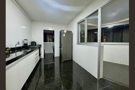 Apartamento à venda com 4 quartos, 126m² em Liberdade, Belo Horizonte