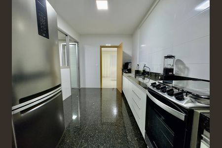 Apartamento à venda com 4 quartos, 126m² em Liberdade, Belo Horizonte