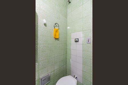 Casa à venda com 132m², 2 quartos e 1 vagaBanheiro 