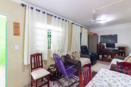Sala  de casa à venda com 2 quartos, 132m² em Pestana, Osasco