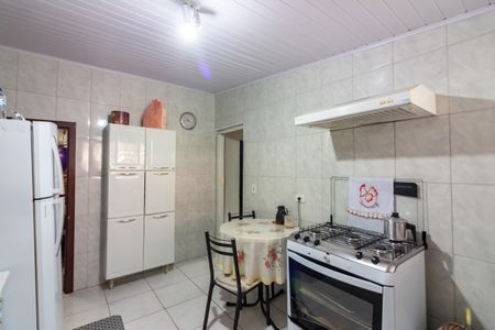 Casa à venda com 132m², 2 quartos e 1 vagaCozinha 