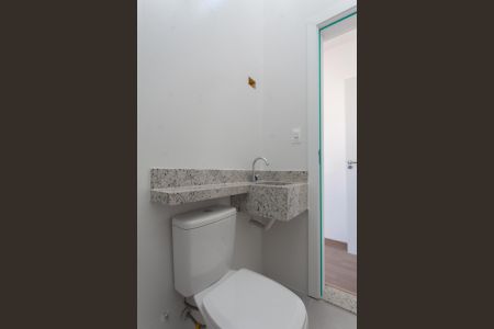 Casa à venda com 120m², 2 quartos e 1 vagaBanheiro da Suíte 2