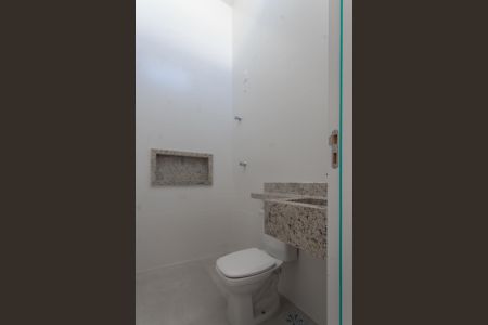 Casa à venda com 120m², 2 quartos e 1 vagaBanheiro da Suíte 2