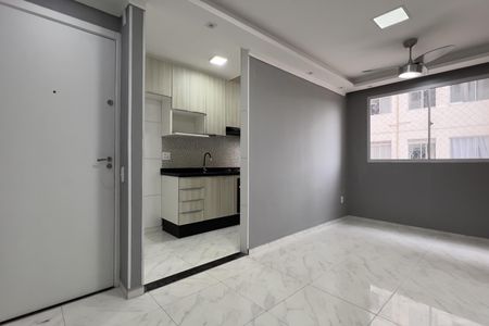 Sala de apartamento para alugar com 2 quartos, 42m² em Jardim Iv Centenario, Guarulhos