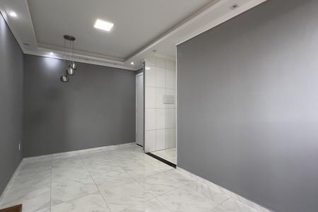 Sala de apartamento para alugar com 2 quartos, 42m² em Jardim Iv Centenario, Guarulhos