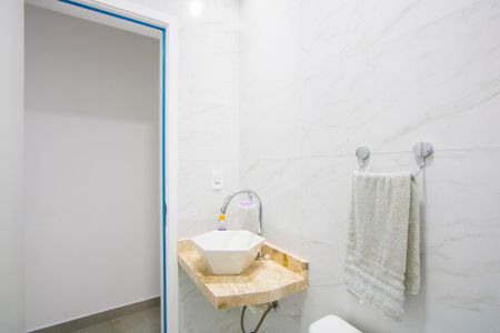 Apartamento à venda com 69m², 3 quartos e 2 vagasBanheiro social