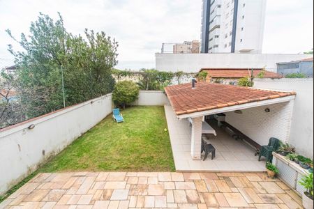 Casa à venda com 420m², 3 quartos e 8 vagasVista da Varanda dos Quartos