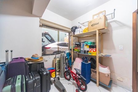 Casa à venda com 420m², 3 quartos e 8 vagasQuarto de Serviço