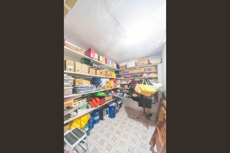 Casa à venda com 420m², 3 quartos e 8 vagasDepósito 