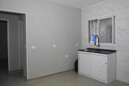 Cozinha de apartamento para alugar com 2 quartos, 60m² em Jardim Santo Eduardo, Embu das Artes
