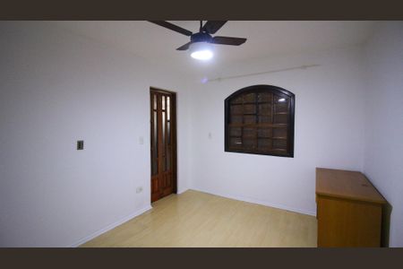 Casa para alugar com 125m², 3 quartos e 2 vagasSuíte